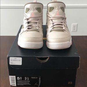 Girls Nike Basketball shoes